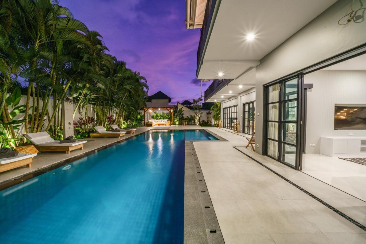 Villa Okenada - Modern 5-Bedroom Pool Villa In Berawa! Canggu  Bagian luar foto