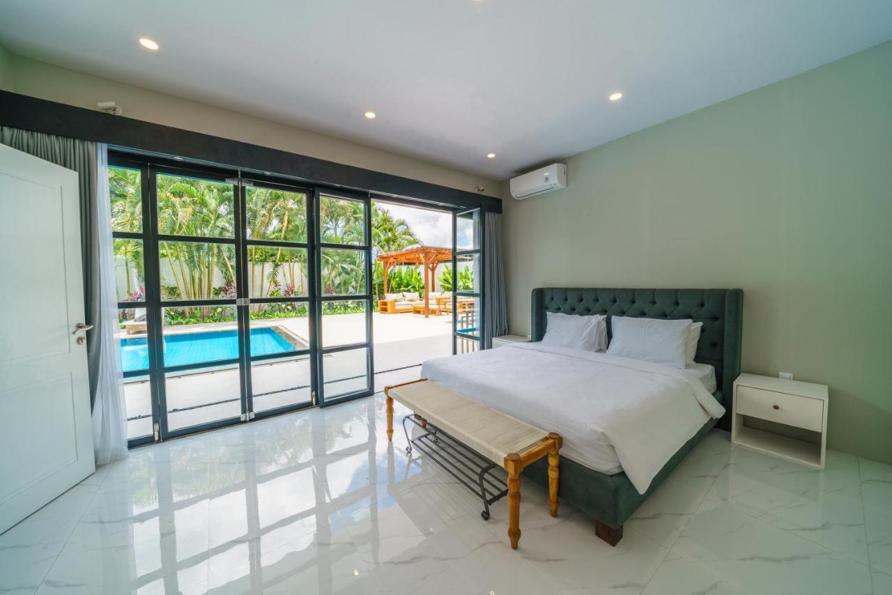 Villa Okenada - Modern 5-Bedroom Pool Villa In Berawa! Canggu  Bagian luar foto