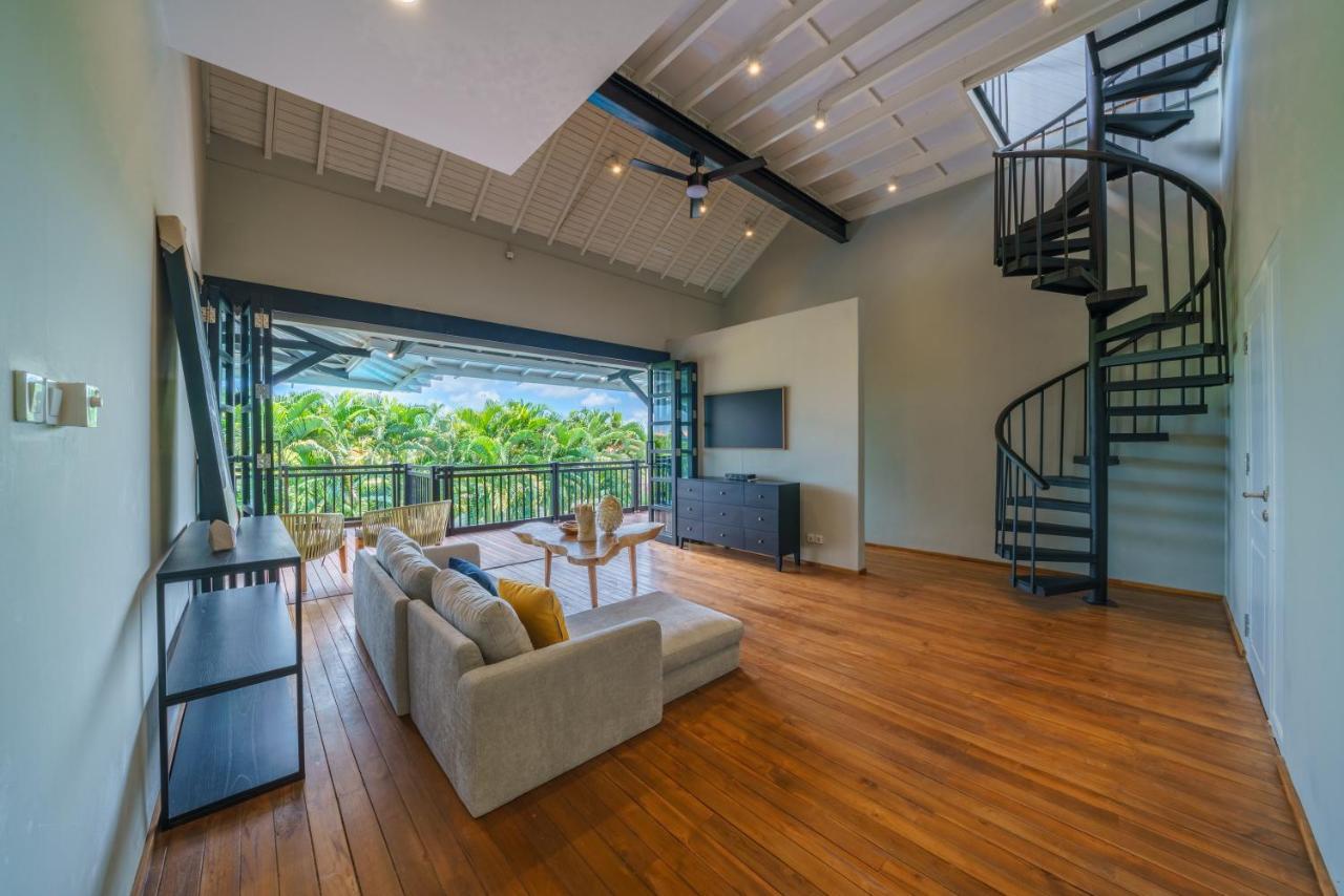 Villa Okenada - Modern 5-Bedroom Pool Villa In Berawa! Canggu  Bagian luar foto