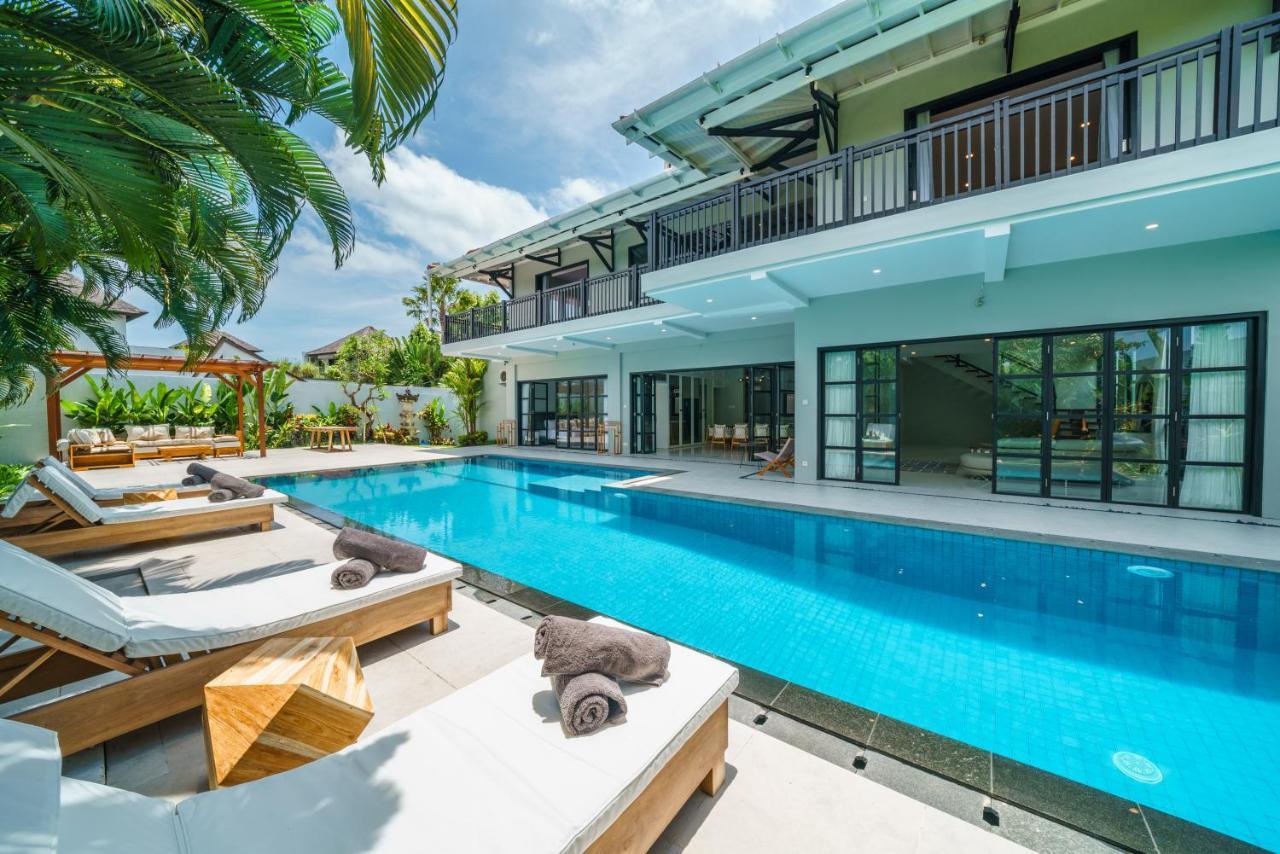 Villa Okenada - Modern 5-Bedroom Pool Villa In Berawa! Canggu  Bagian luar foto