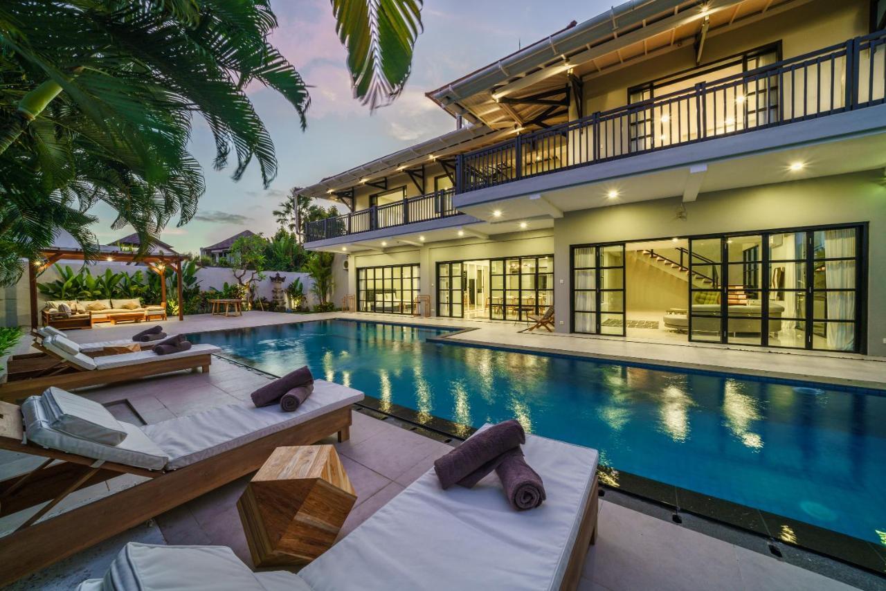 Villa Okenada - Modern 5-Bedroom Pool Villa In Berawa! Canggu  Bagian luar foto