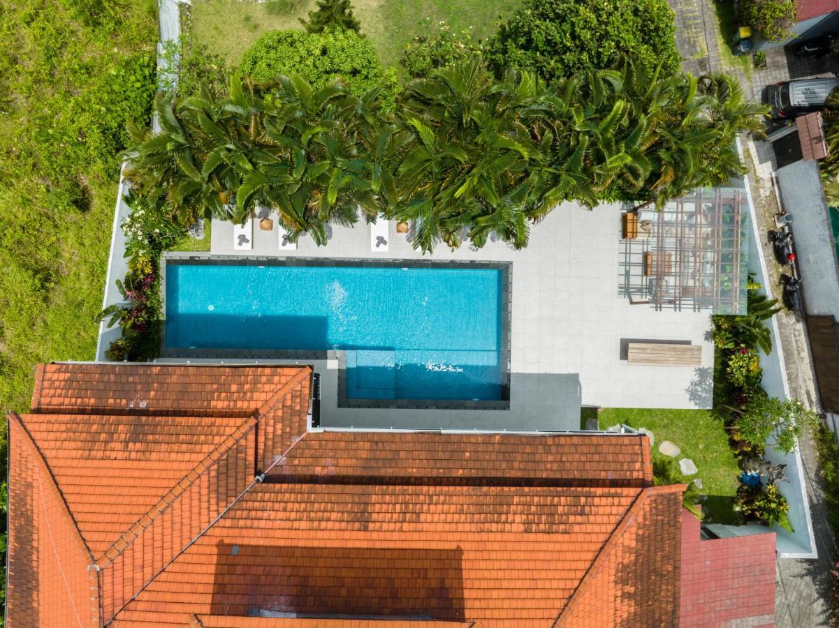 Villa Okenada - Modern 5-Bedroom Pool Villa In Berawa! Canggu  Bagian luar foto